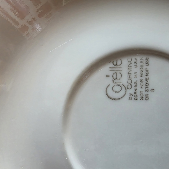 Vintage Floral Pattern Saucers - Picture 2 of 4